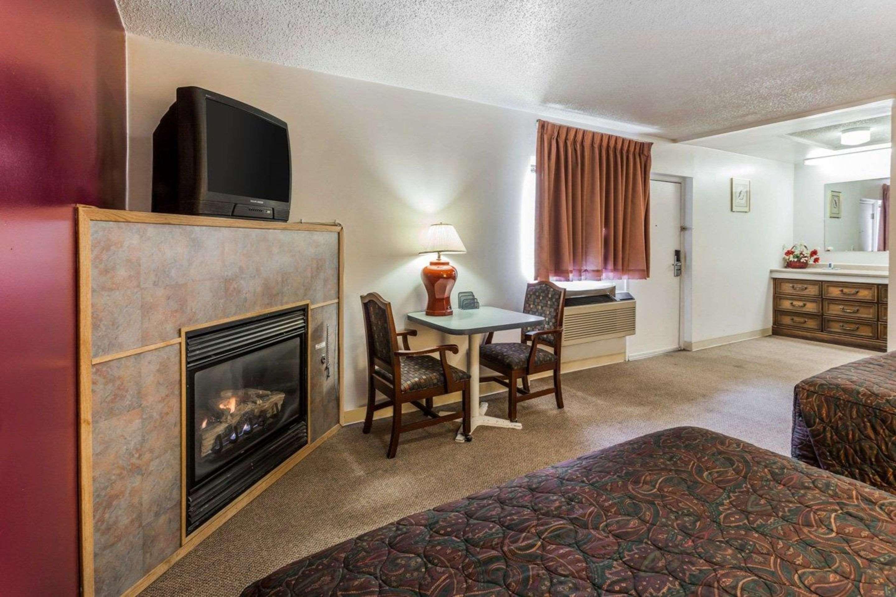 Rodeway Inn & Suites Omak - Okanogan Eksteriør bilde
